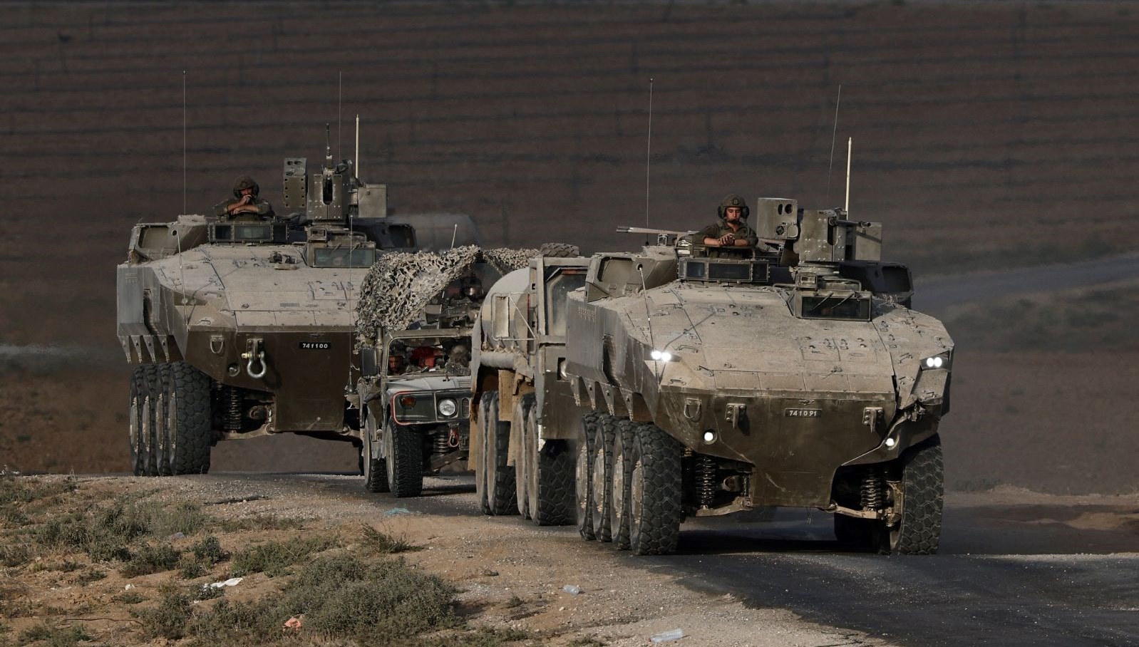 israil saldirilarini genisletiyor 3 tumen de gazze seridine girdi fwQntmXT