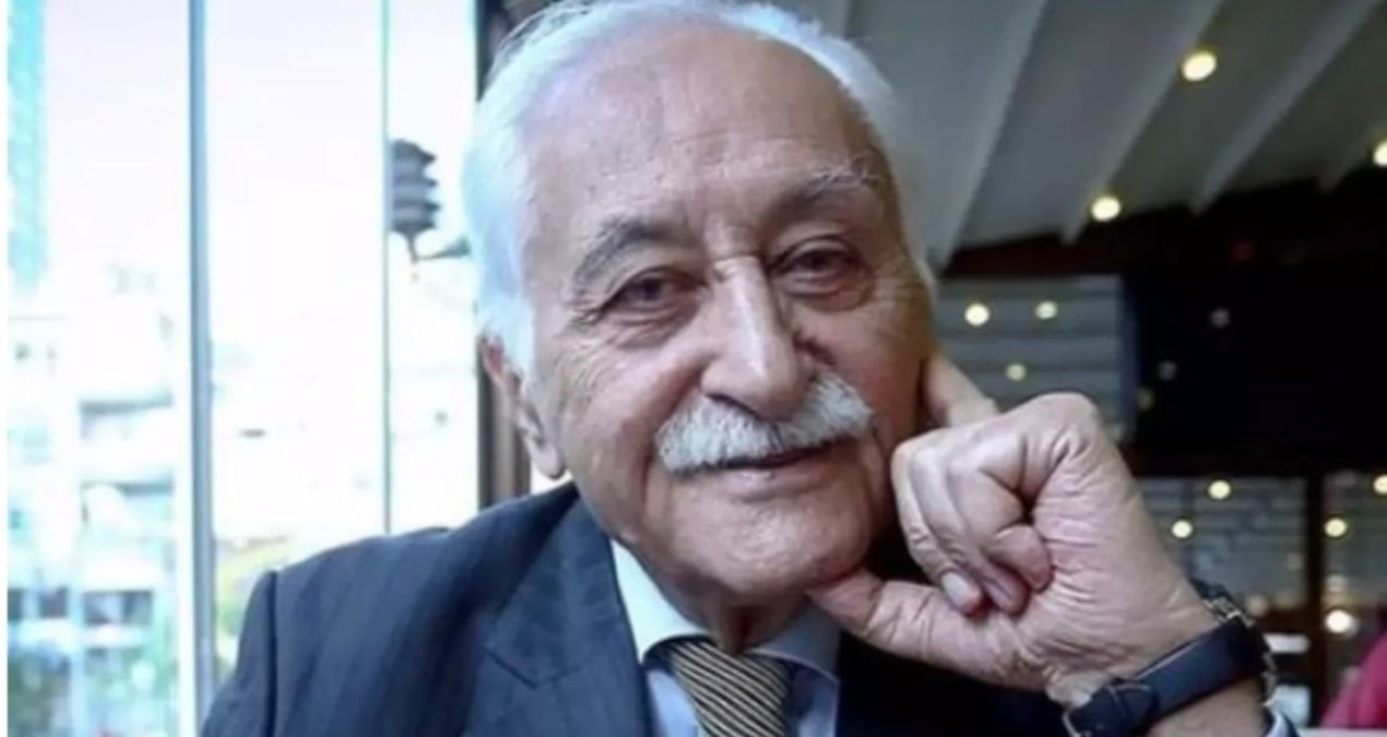 unlu sair yavuz bulent bakiler hayatini kaybetti fqnaxbOV