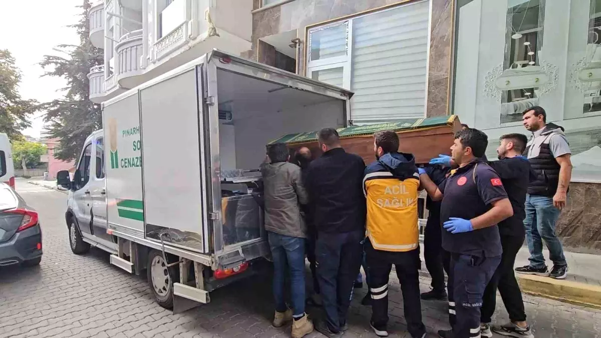 asansor bosluguna dusen usta hayatini kaybetti Lpx25NmA