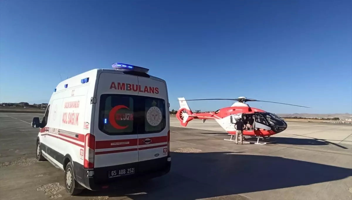 bebek istanbula ambulans ucakla sevk edildi 2KgDkeTM