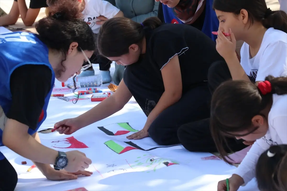 filistinli cocuklar icin resim etkinligi jVIGbE2n