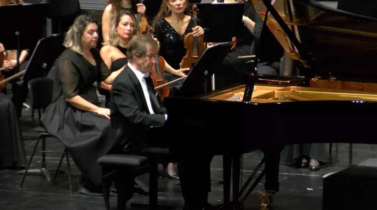 istanbul devlet senfoni orkestrasi 80 yilini coskuyla kutladi ZtIz2F5q