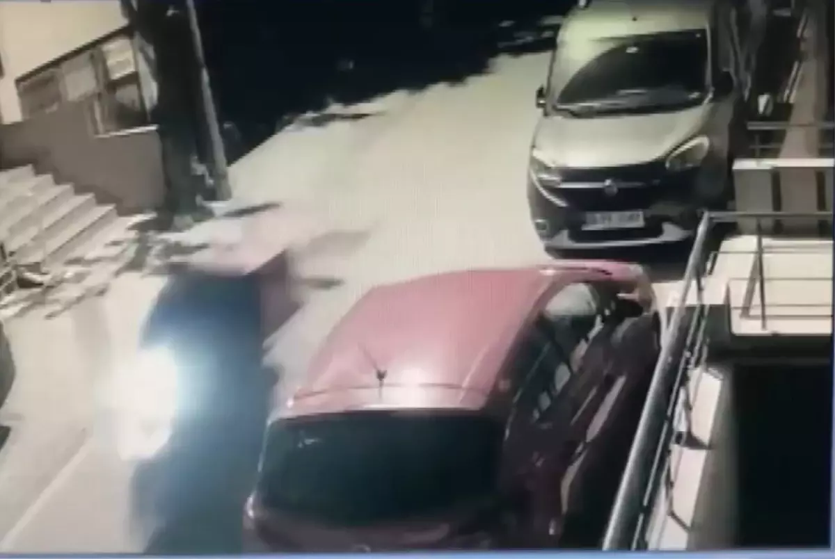 istanbulda park halindeki motosikletleri calan supheliler tutuklandi HhINPxmF