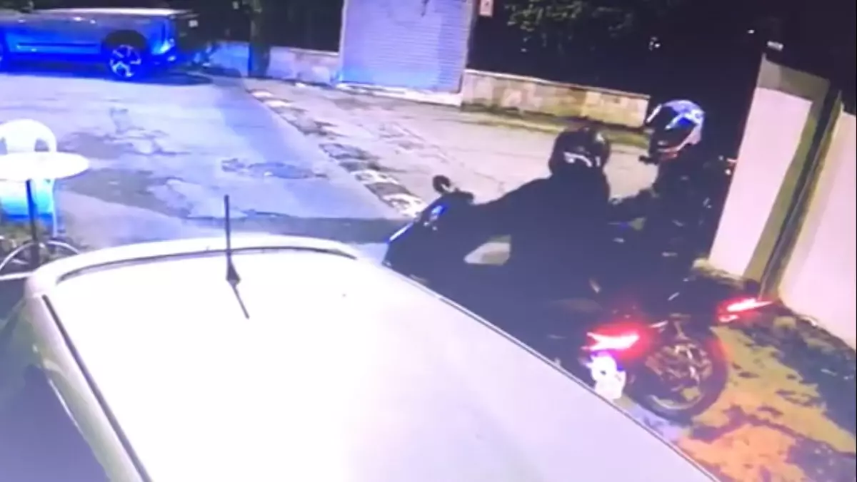 sariyerde silahli saldiri kardesler arasinda kavga ANJPDnrA.jpg