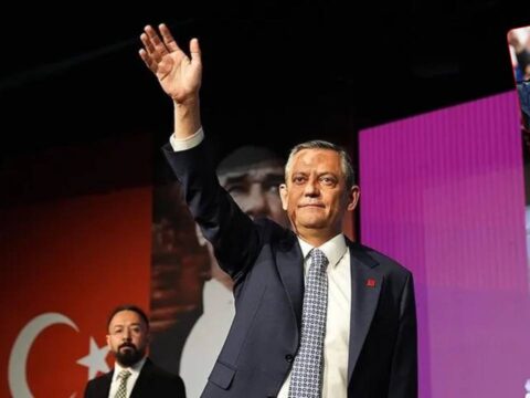 Yeni partiye gecislerde oncelik vekiller ve orgutler gYfue4Tz